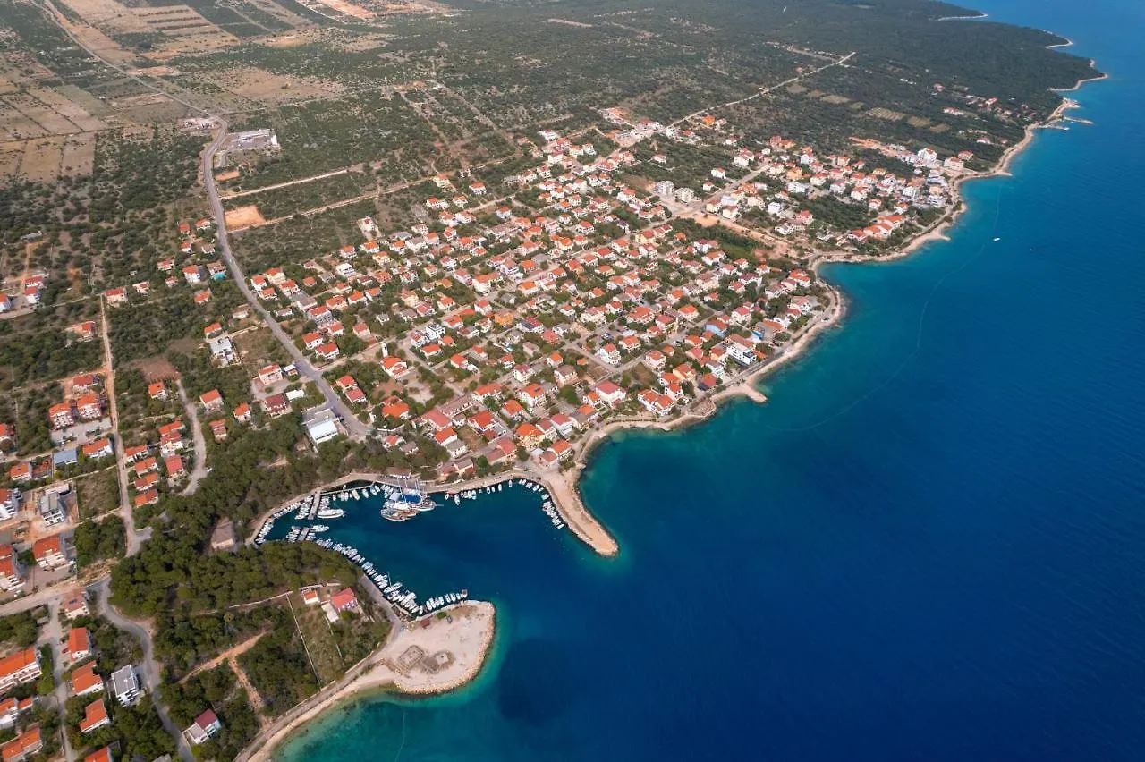 Apartments With A Parking Space Mandre, Pag - 6405 Kolan Kroatien