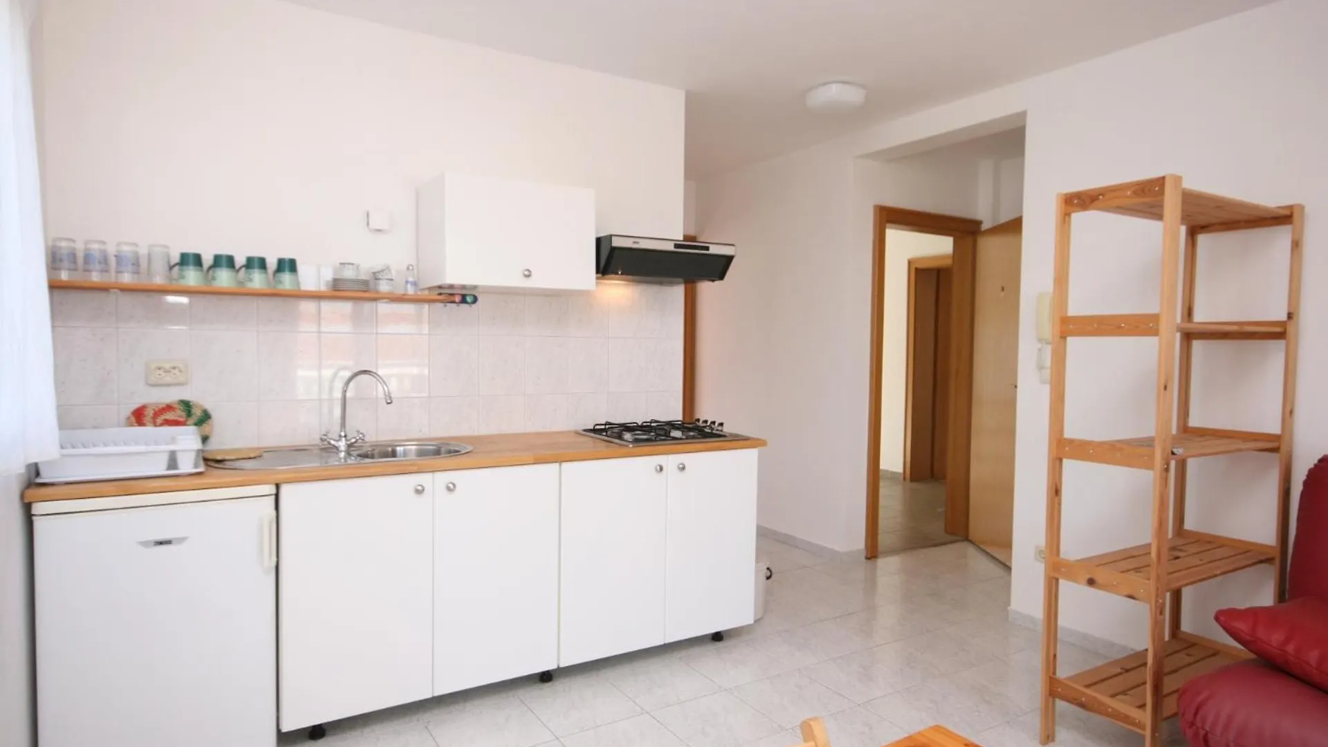 Apartments With A Parking Space Mandre, Pag - 6405 Kolan 0*,  Kroatien